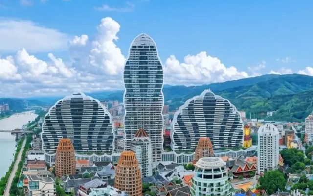 Floral Hotel · Cháo Chao Skyline River View Art Hotel – Outside – Xishuangbanna