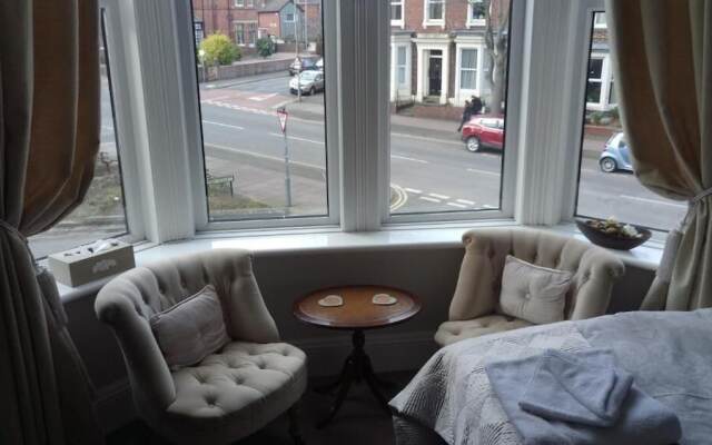 Warwick Lodge Guesthouse