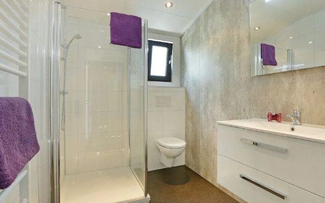 Modern Chalet With Nice Sliding Doors Near Lochem