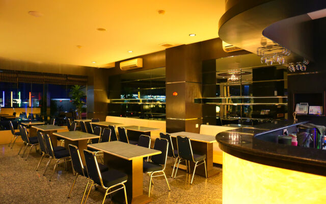 Lovina Inn Nagoya Batam