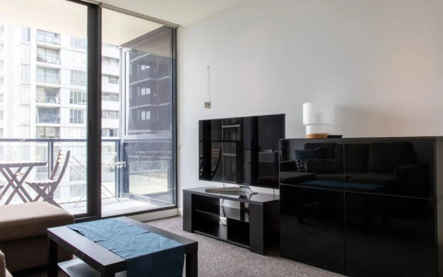 Modern 2 Bedroom Apartment In Melbourne's Southbank