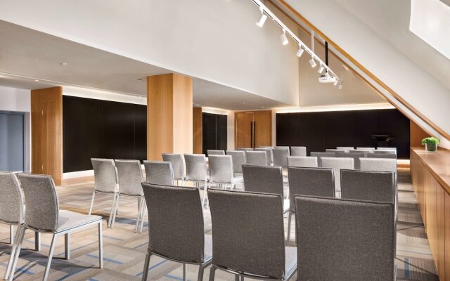 Hyatt Place Tongxiang Train Station