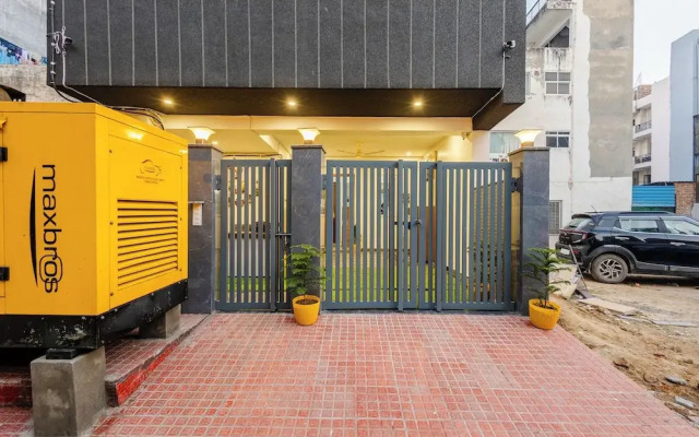 Lime Tree Luxury 2BHK Service Apartments