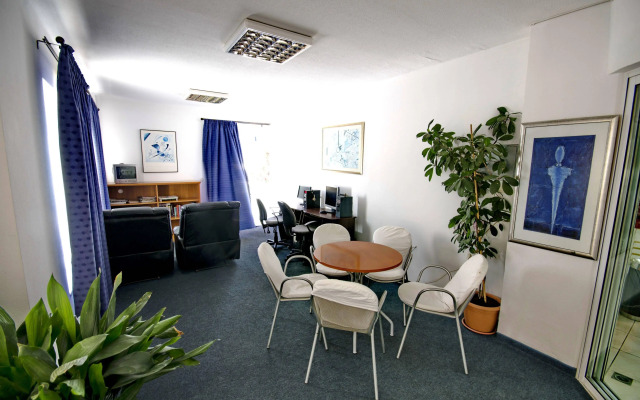 Angela Hotel - Apartments