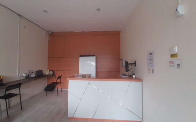 OYO 93274 Oren Home Bekasi