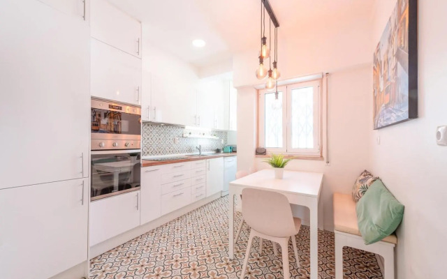GuestReady - Vibrant 2BR Apartment