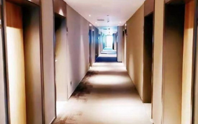 Homeinn Hotel (Jiaozuo Jianshe Road Wanfang Bridge)