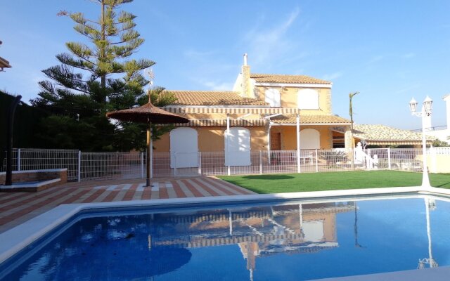 Villa with 4 Bedrooms in Benifayó, with Wonderful Sea View, Private Pool, Enclosed Garden - 35 Km From the Beach