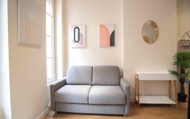 Studio du Temple near Jacobins