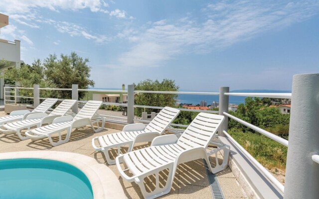 Amazing Home in Makarska With 9 Bedrooms, Wifi and Outdoor Swimming Pool