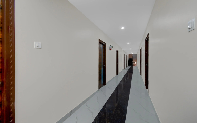 Super Townhouse Oak Bachupally Medical College Formerly SV Hotels