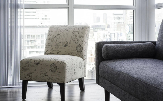 Velvet Stays – CN Tower and Convention Center