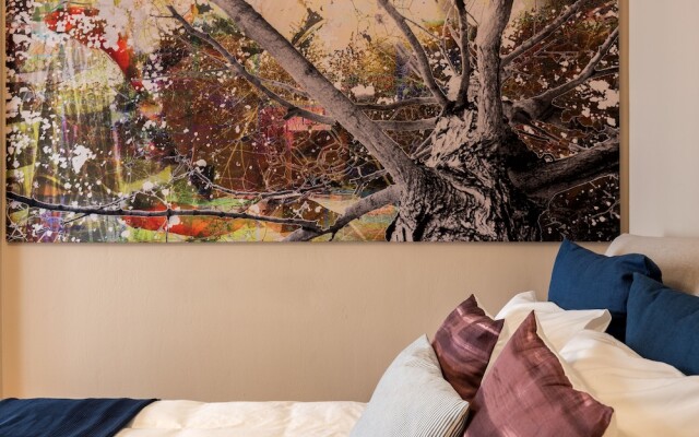Afinestay at Acropolis
