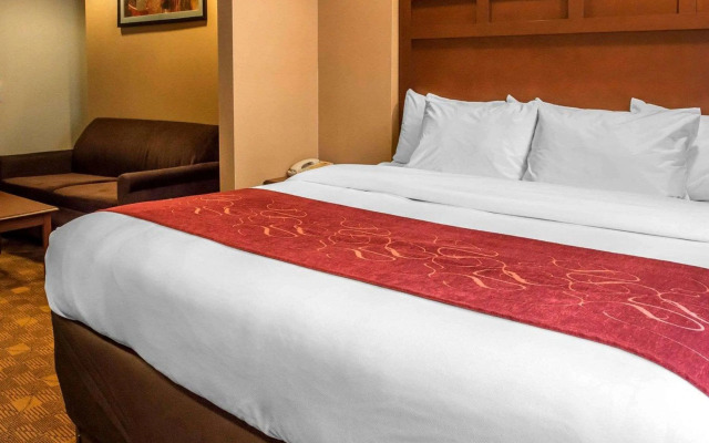 Comfort Suites Monaca