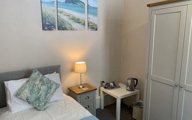 The Chestnuts Guest House