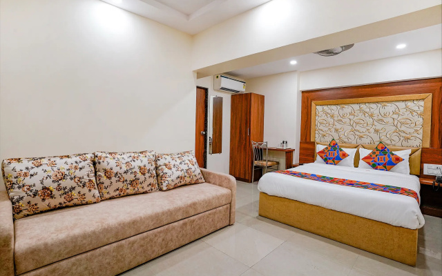 FabHotel Saineel I