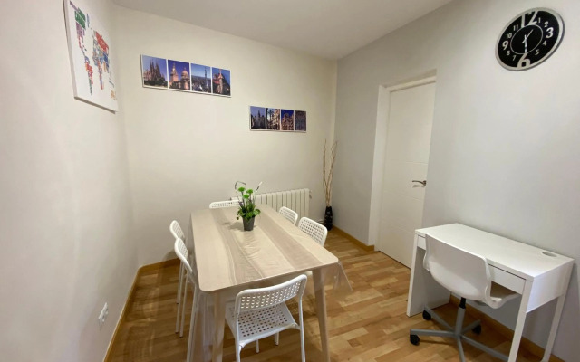 Comfortable renovated flat, WiFi!