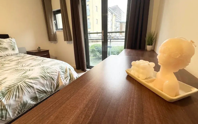 Sea Breeze Retreat in Swansea