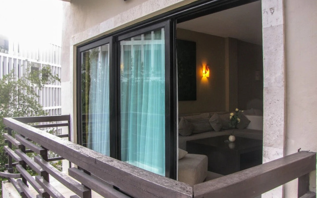 Aldea Thai by Ocean Front