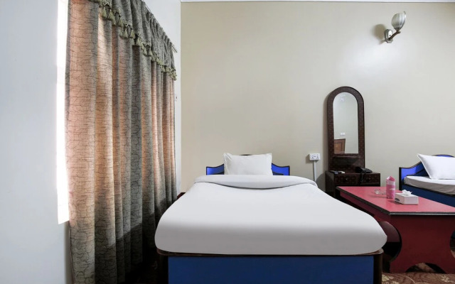 OYO 436 Hotel Everest Inn