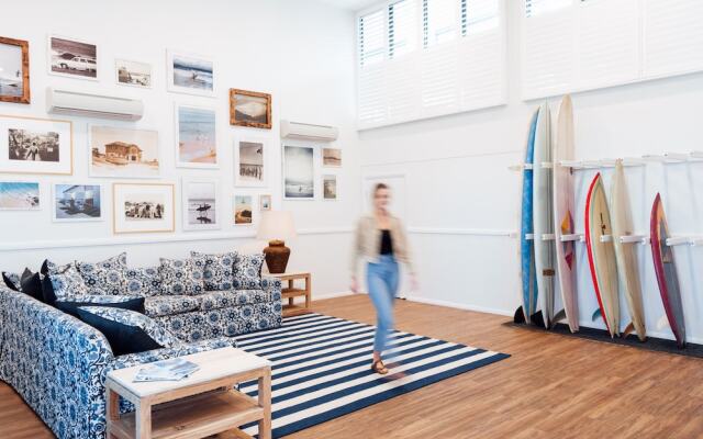 The Surf House - Hostel