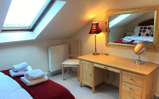 Crown Circus Apartment