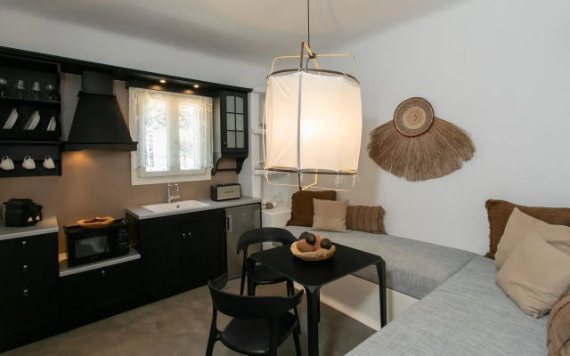 Naxos Euphoria Suites