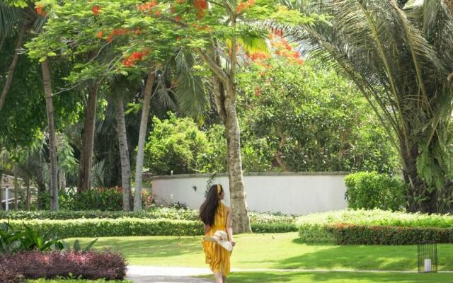 Le Meridien Shimei Bay Beach