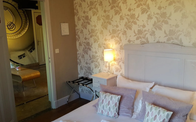 Castel Bayeux Guesthouse