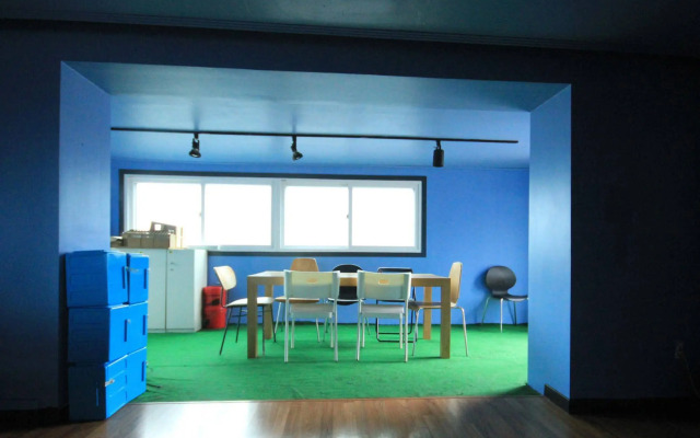 The One Hostel Hongdae