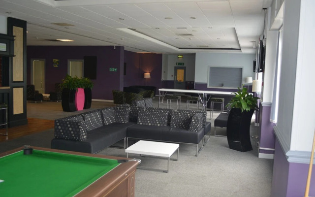 Summergrove Halls