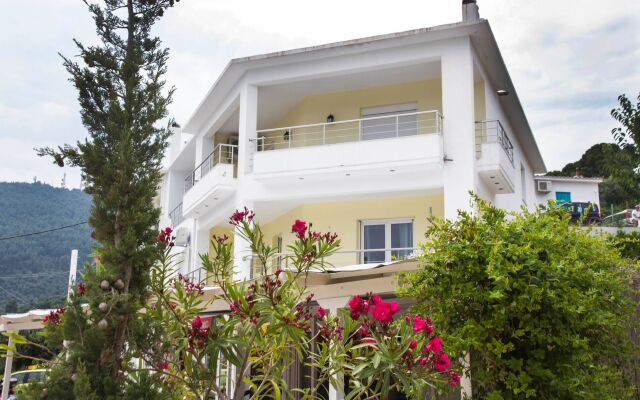 Iridanos Apartments