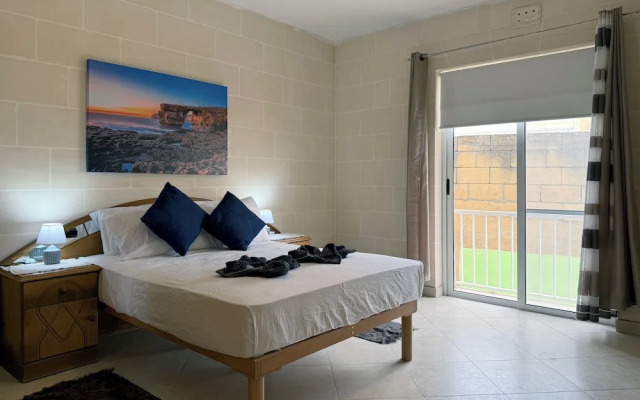 Traditional Maltese 3BD Apartment