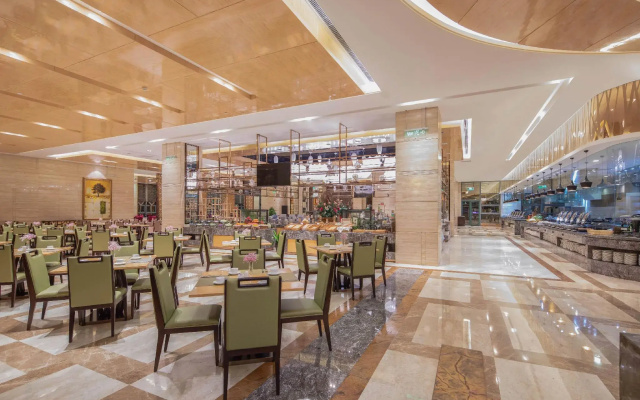 Kingworld Hotel Gui'an