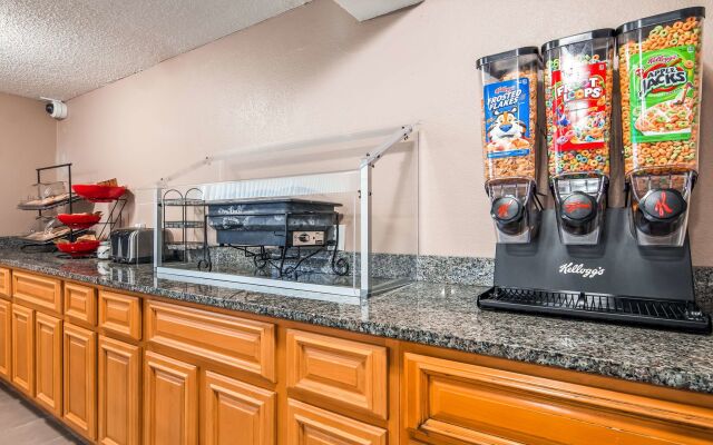 Regency inn and Suites