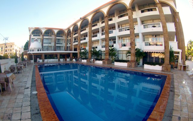 Hotel Solamar Inn