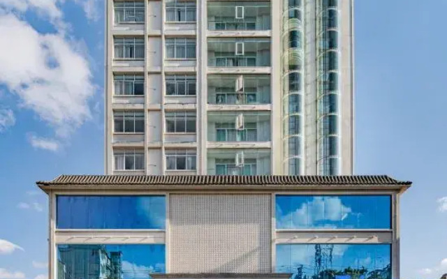 Tengchong Yuzhou Hot Spring Hote