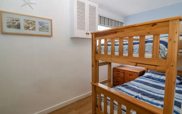 Stepping Stones, Pwllheli