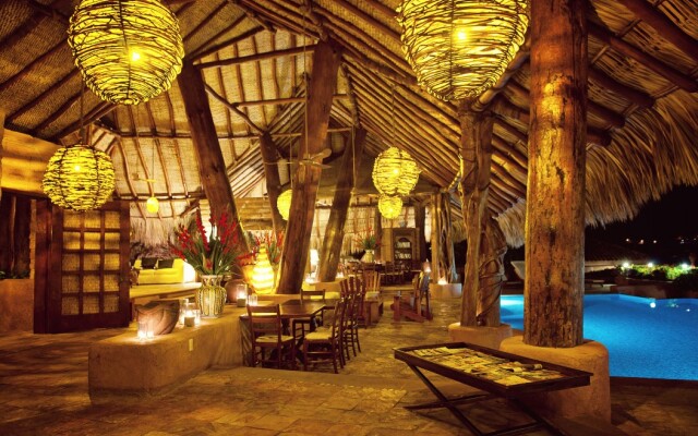 Villa El Ensueño by La Casa Que Canta