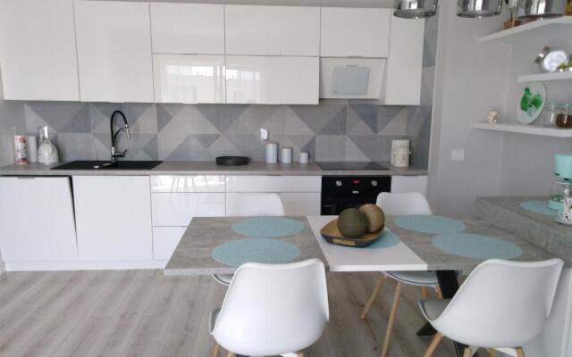 Apartament Manhattan os.Jarzębinowe