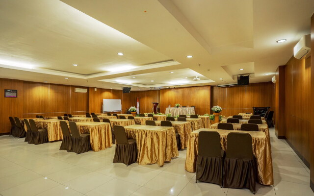 Hotel Grand Kartika