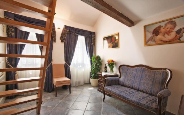 Chateau 9