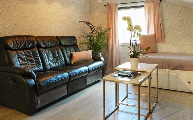 6 Person Holiday Home in Lysekil