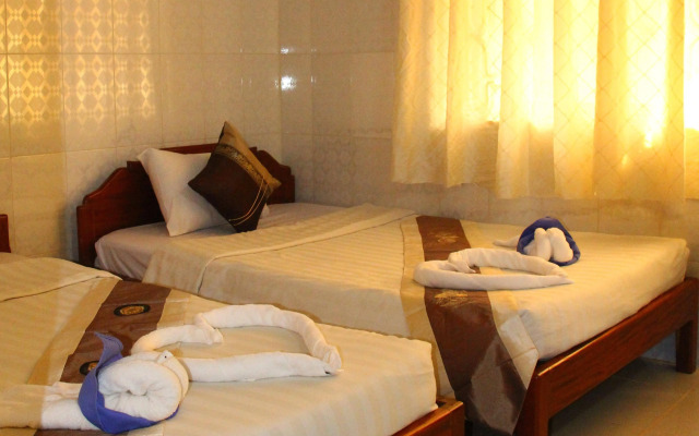 Taneuy Angkor Villa