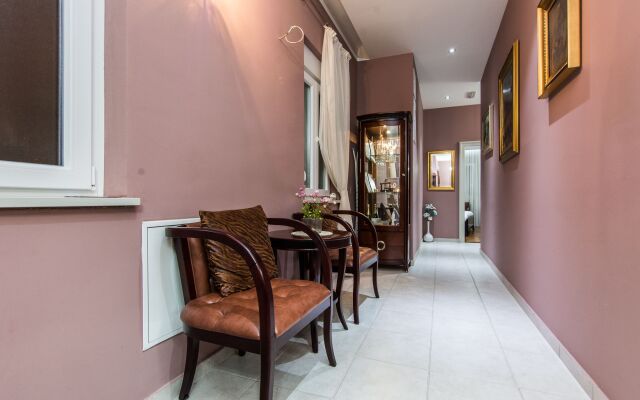 Scallop Regent Rooms