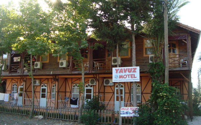 Yavuz Motel Adrasan