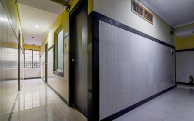 Shri Guru Residency