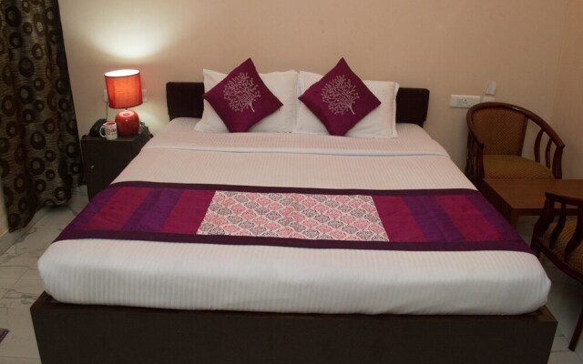 OYO 2371 Hotel The Room