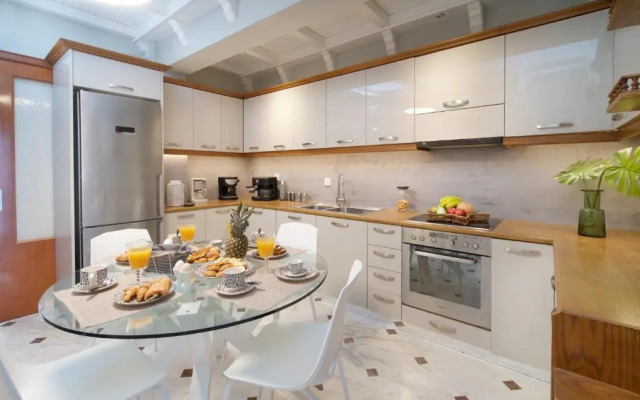 M house luxury suites