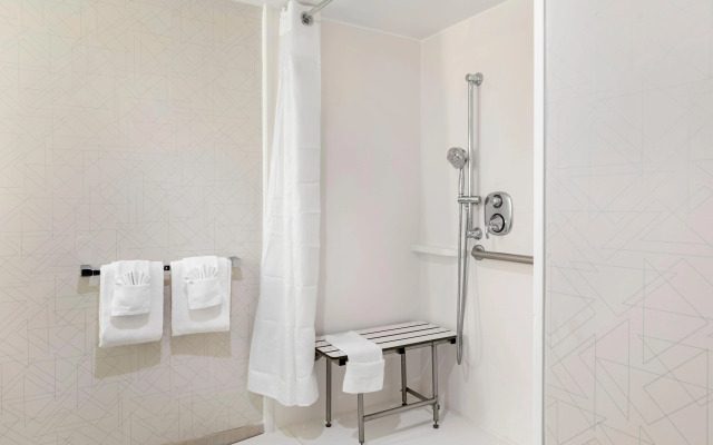 Holiday Inn Express San Bernardino - Colton by IHG